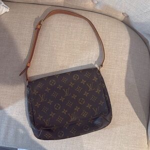 Louis Vuitton Shoulder Bag Brown Monogram Muse Tango